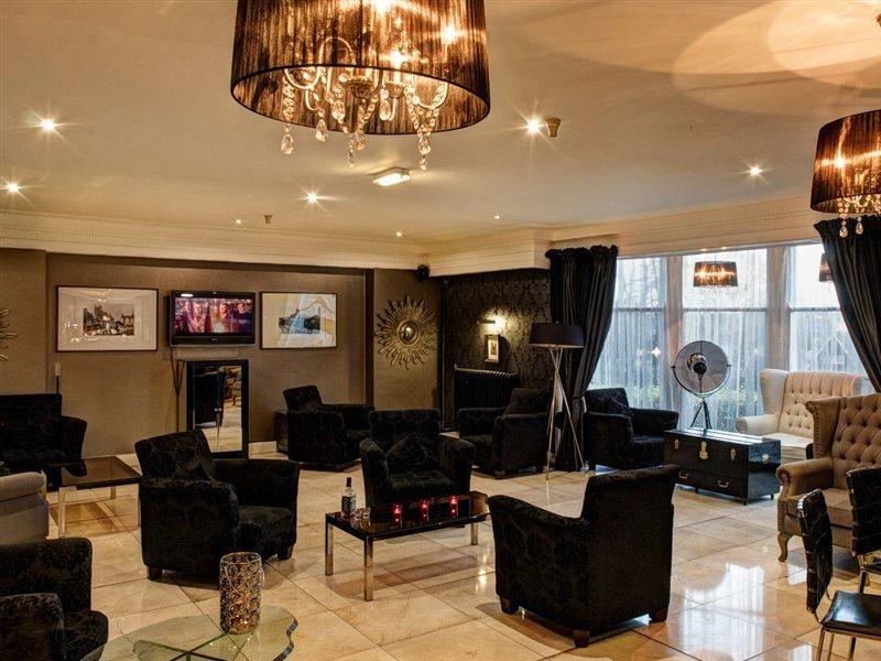 Oyo Clayton Lodge Newcastle-under-Lyme Bagian luar foto