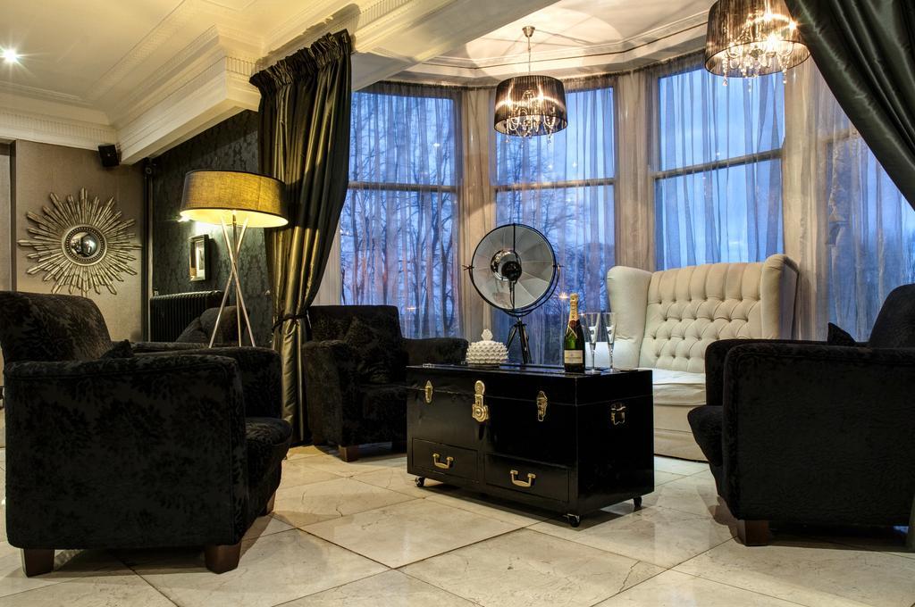 Oyo Clayton Lodge Newcastle-under-Lyme Bagian luar foto