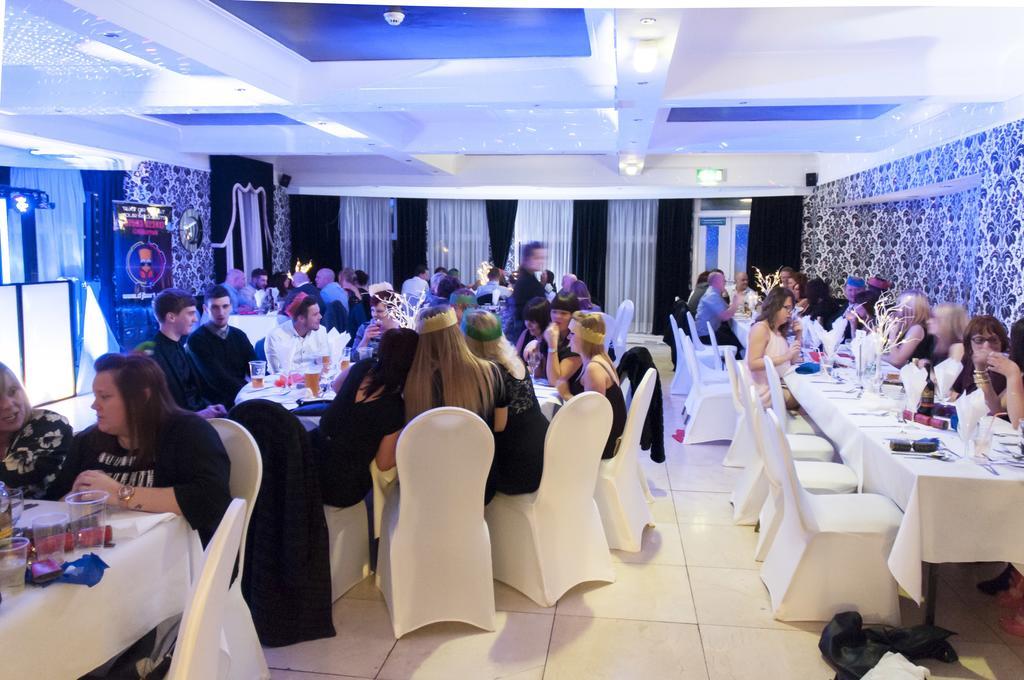 Oyo Clayton Lodge Newcastle-under-Lyme Bagian luar foto