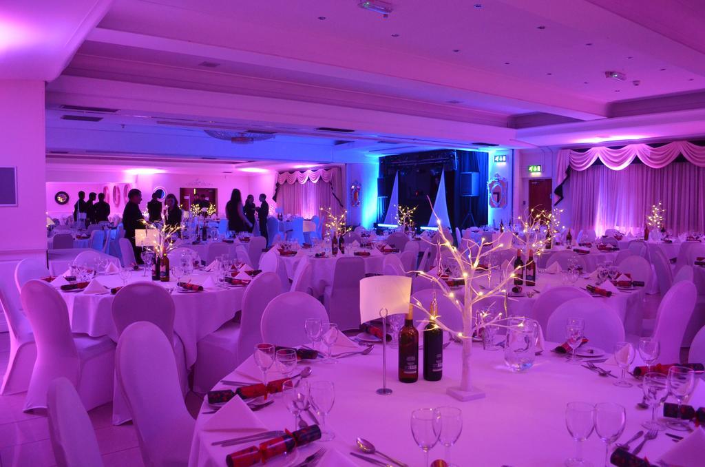 Oyo Clayton Lodge Newcastle-under-Lyme Bagian luar foto
