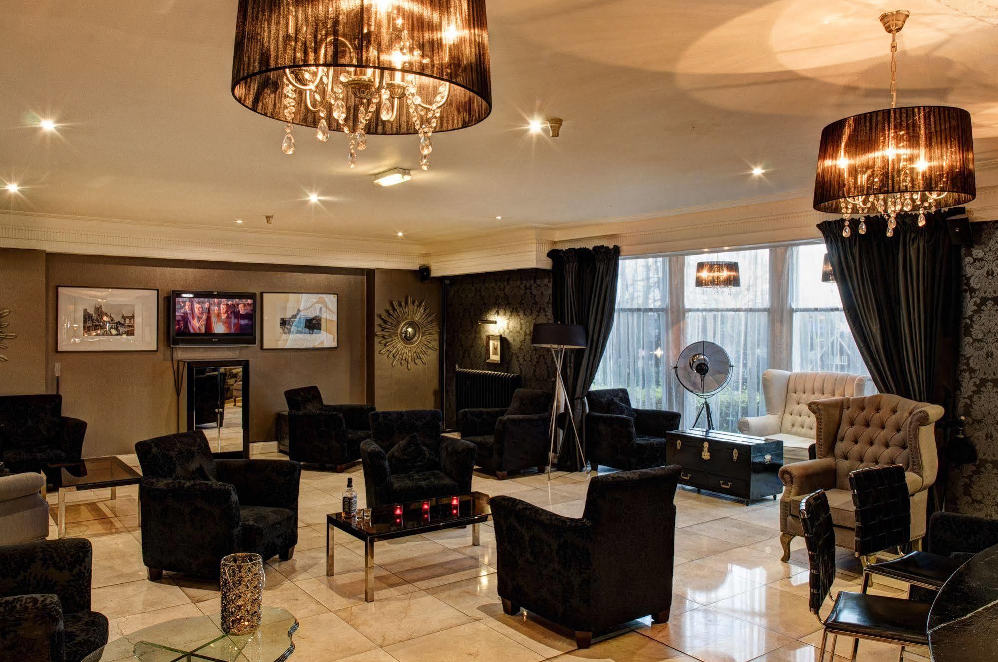 Oyo Clayton Lodge Newcastle-under-Lyme Bagian luar foto