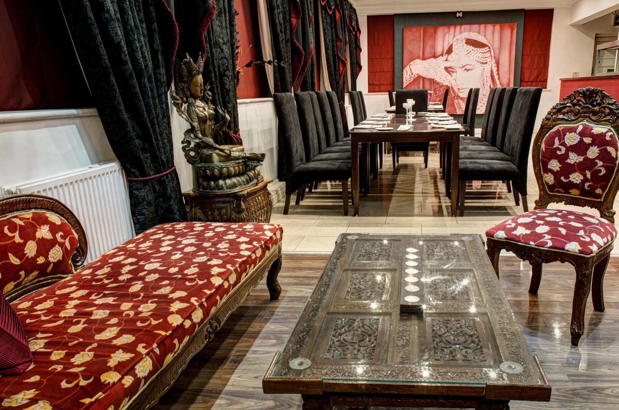 Oyo Clayton Lodge Newcastle-under-Lyme Bagian luar foto